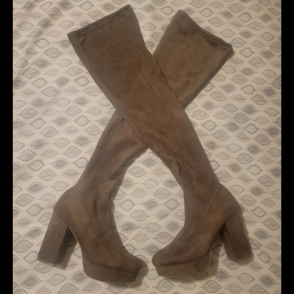 ♥︎Over The Knee Boots♥︎